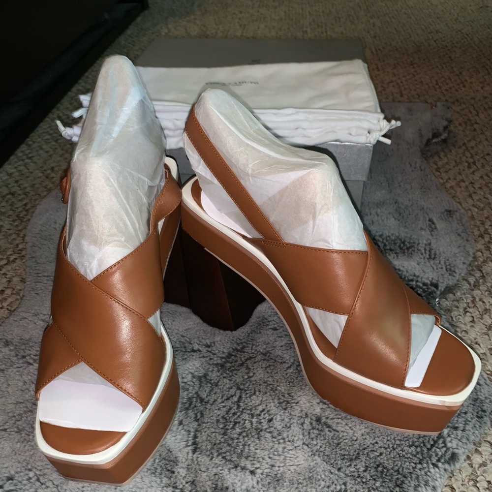 Vince Camuto New York size 11 woman’s platform sandals